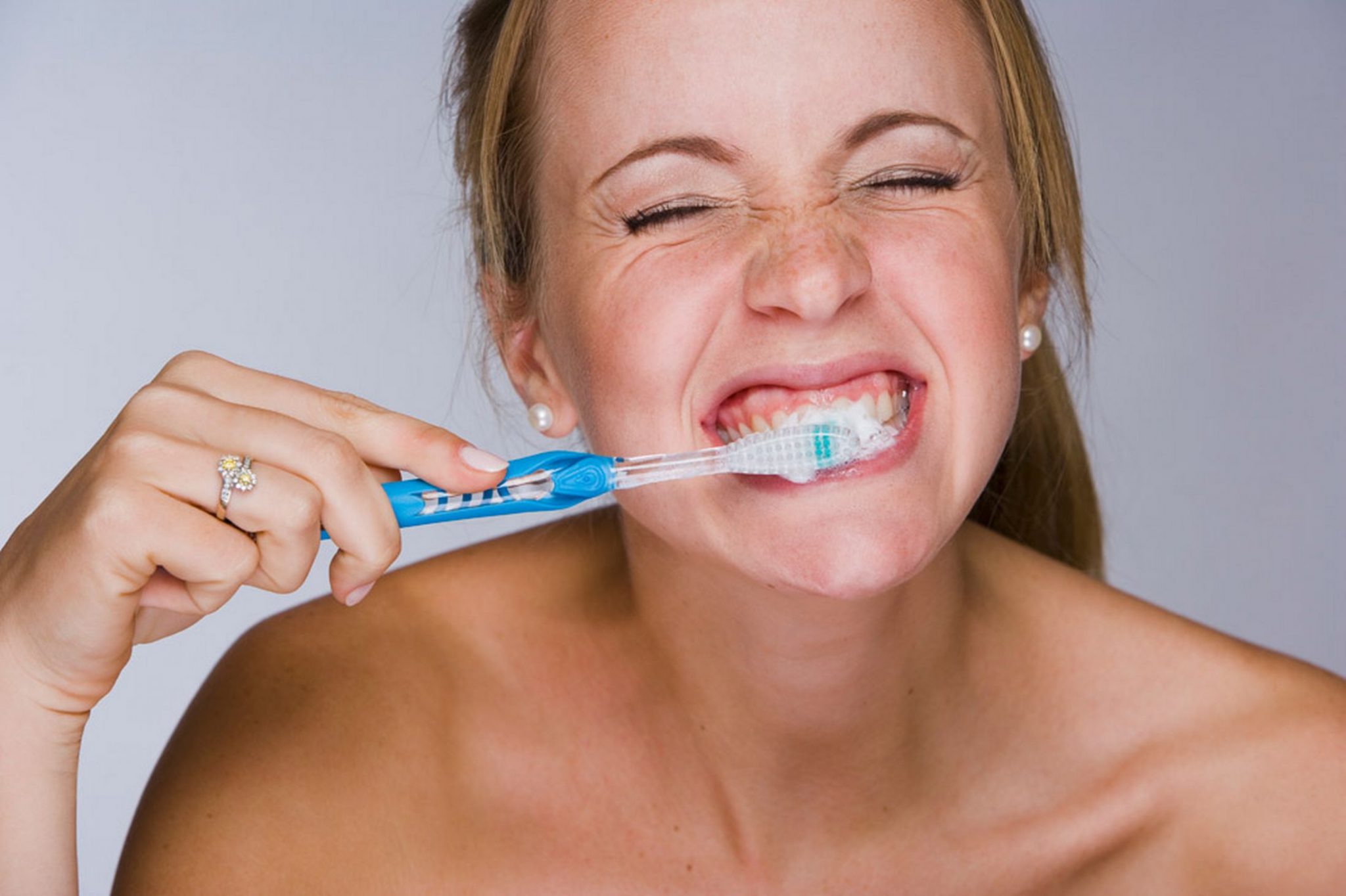 are you making those common tooth brushing mistakes